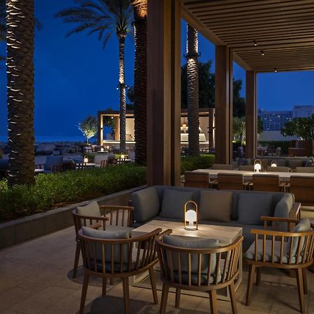 Palace Beach Resort פוג'יירה מראה חיצוני תמונה The Westin Athens