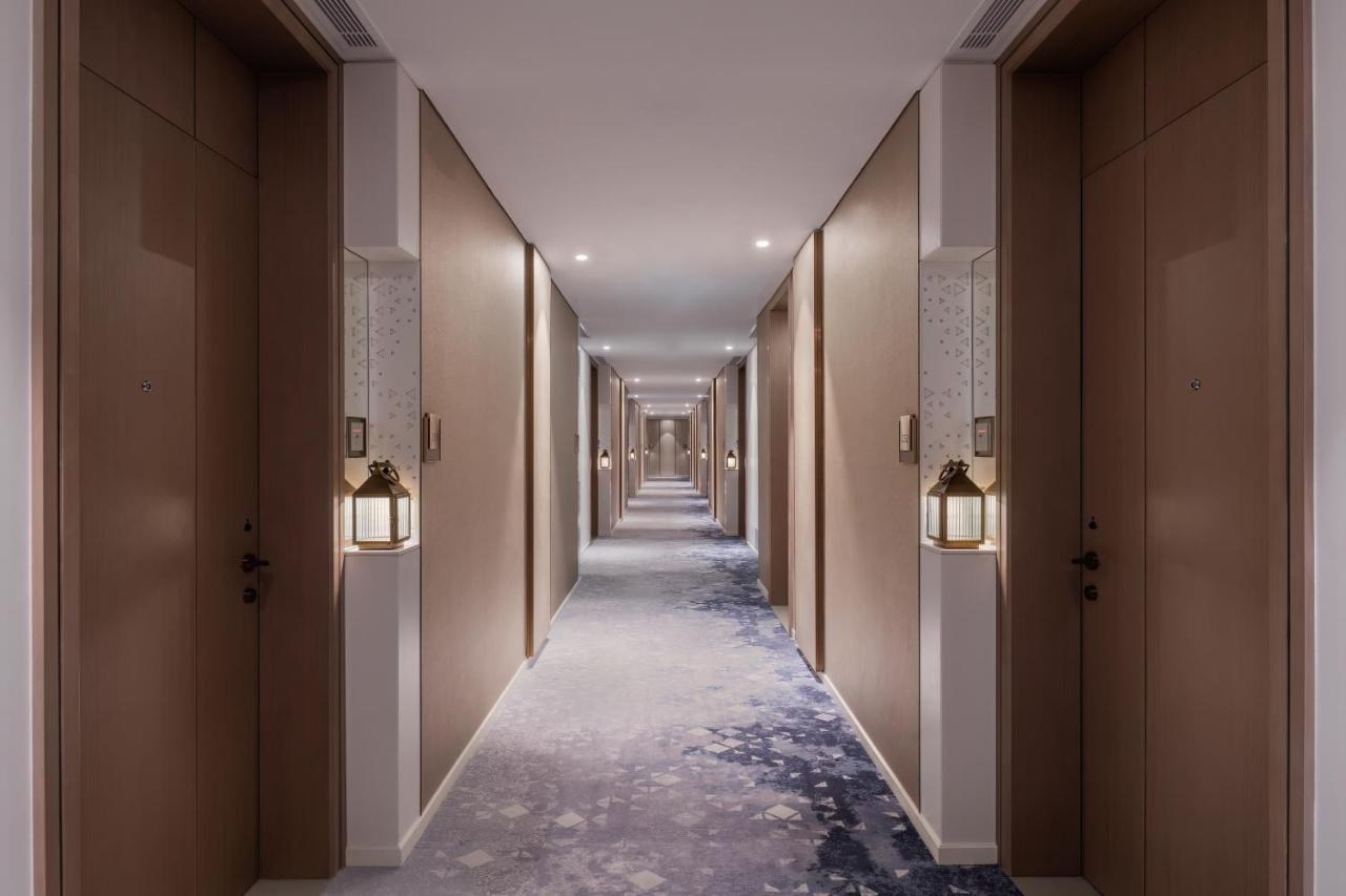 Palace Beach Resort פוג'יירה מראה חיצוני תמונה Corridor